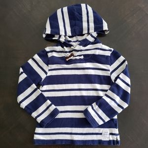 Boys babyGap long sleeve shirt, size 5t.